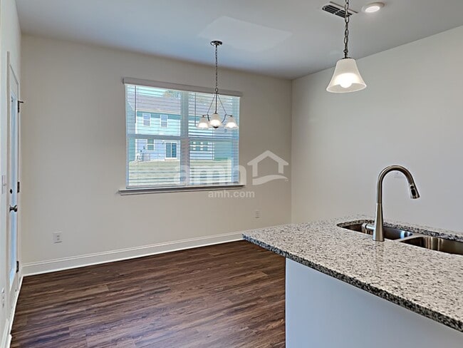 Photo - 3276 Brierhill Rd