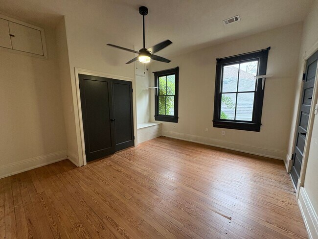 Photo - 1001 Walnut St Unit B