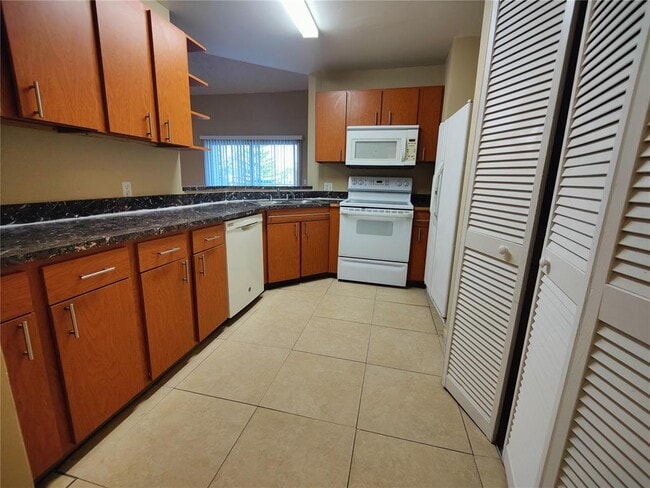 Photo - 3441 NW 44th St Unidad 204