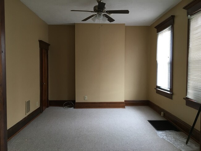 Living room - 277 S Champion Ave