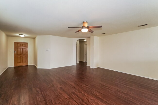 Photo - 6708 Friendsway Dr
