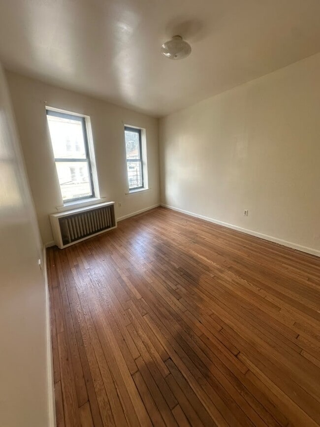 Building Photo - 78 St Andrews Pl Unit Apt 1