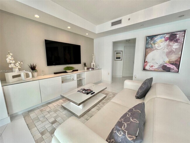 Photo - 200 Sunny Isles Blvd Unidad 2-PH2