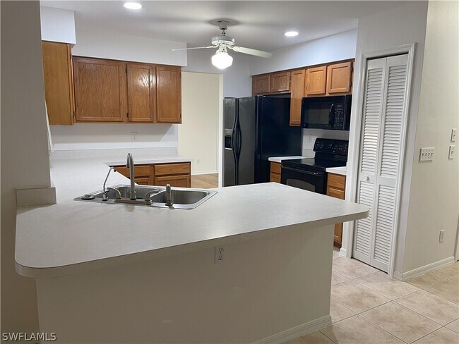 Photo - 9758 Country Oaks Dr