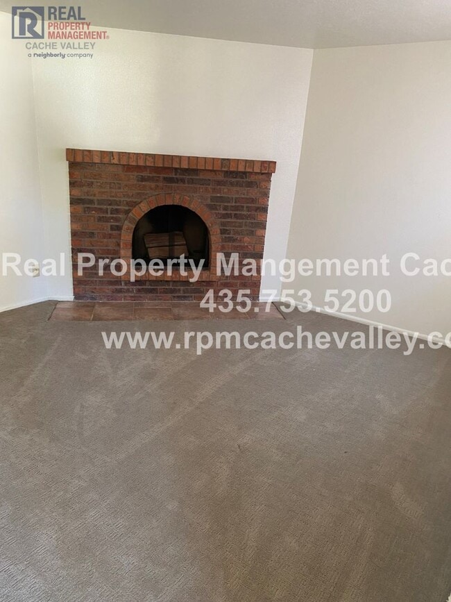 Photo - 271 Riverbend Rd Unit 271 Riverbend Rd #5-271 Riverbend Rd #5