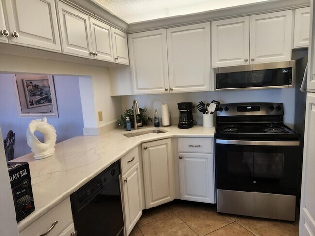 4436 NE Ocean Blvd Unit E2