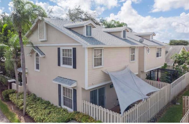 Photo - 14600 SW 122nd Pl