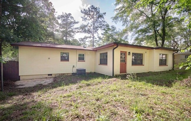 Photo - Fabulous  4 bedroom house near the fairgro...