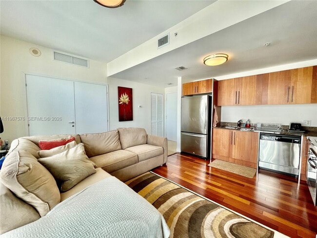 Photo - 300 S Biscayne Blvd Unit T-3403