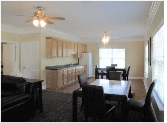 Photo - Red Oak Apartments