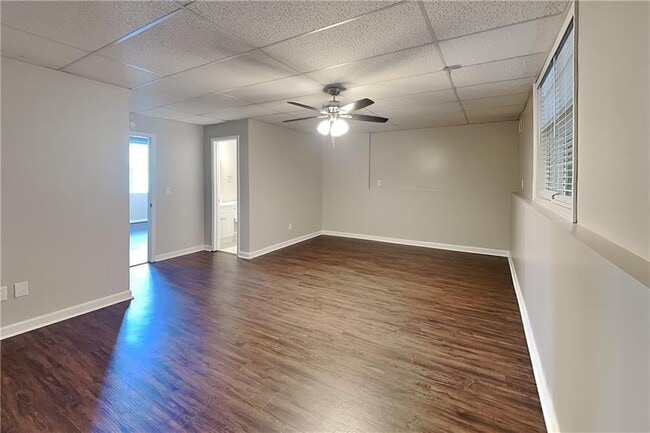 Photo - 3059 Vineyard Way