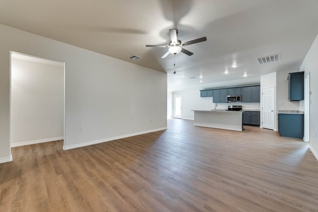 1405 Bajada St