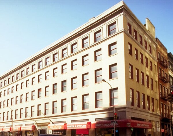 200 Church Street - 52 Thomas St