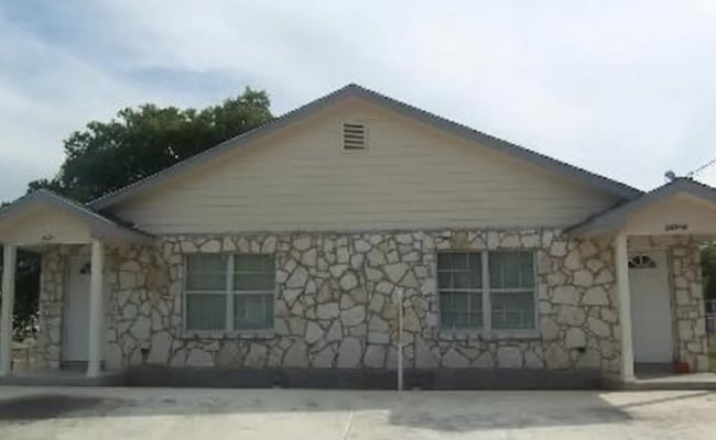Building Photo - Loy Duplex Unit 2 Rental