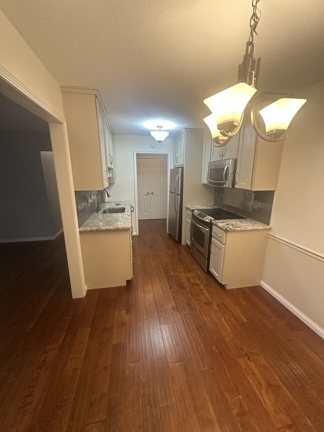 Photo - 4380 Brookside Ct