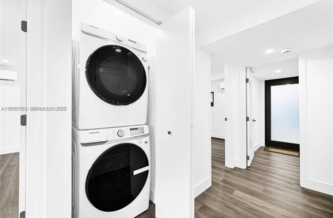 Photo - 1805 SW 4th St Unit #1