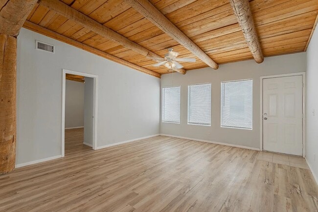 Photo - 1960 E Ambush St Unidad B