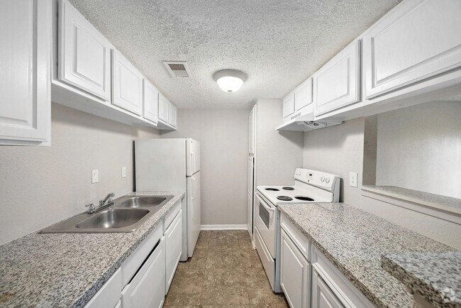 Building Photo - Newly Renovated 1 Bedroom 1 Bathroom  Avai... Unit 203 Rental