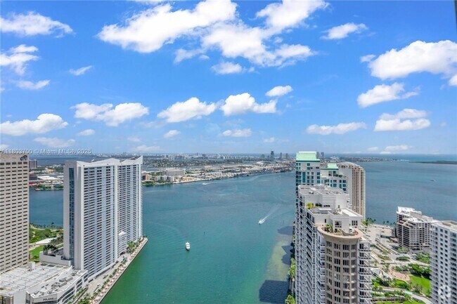 Building Photo - 465 Brickell Ave Unit 4702 Rental