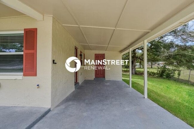 Photo - 4 Bedroom Pet-Friendly Home in DeLand, FL with Main Street Renewal
