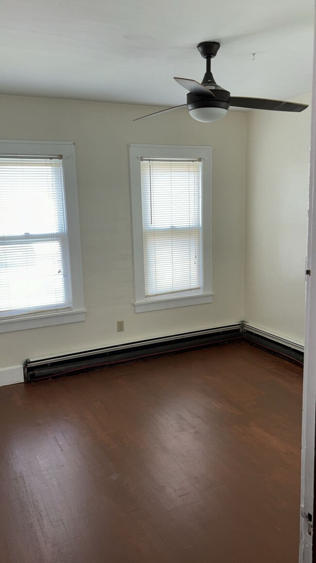 Photo - 401 Clayton Ave