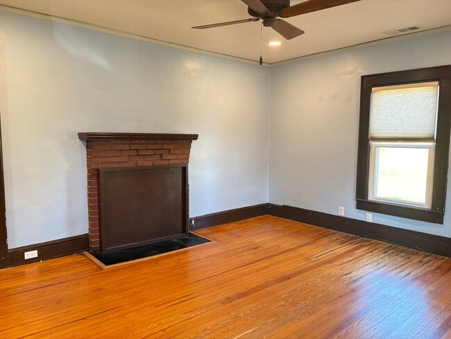 Photo - 2 Bedroom, 1 Bathroom House in Greensboro!