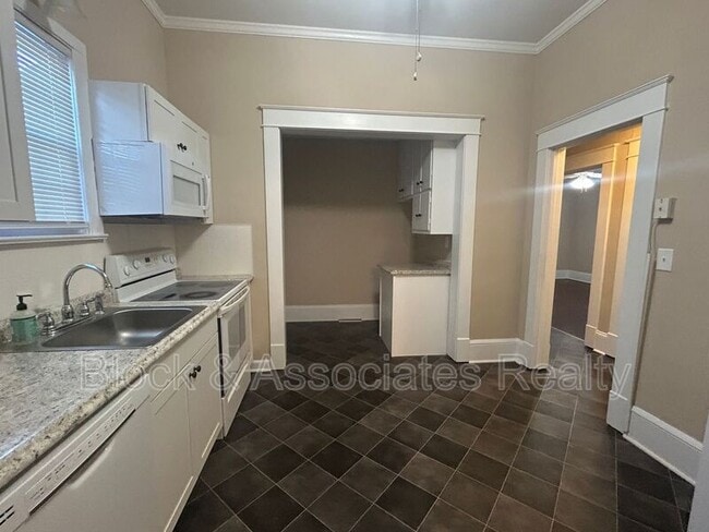 Photo - 1304 Bogart St