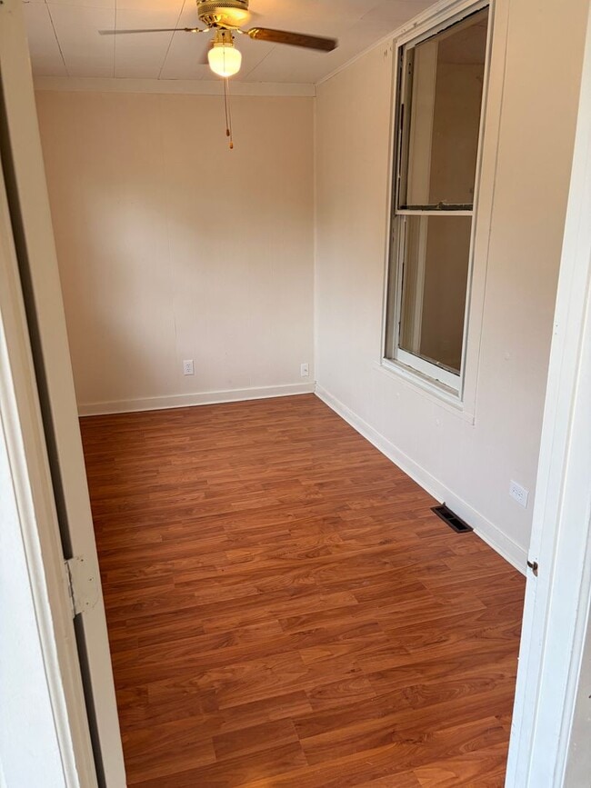 Photo - 2-Story 4 Bed/2 Bath Home with Basement & W/D