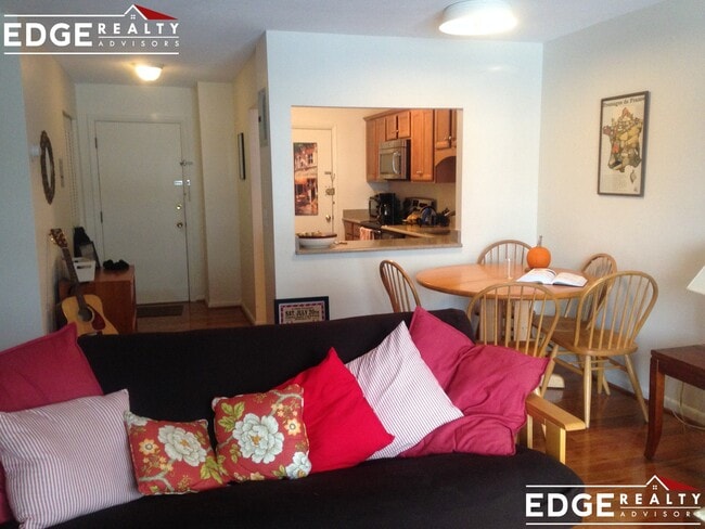 Photo - 804 Centre St Unidad 101