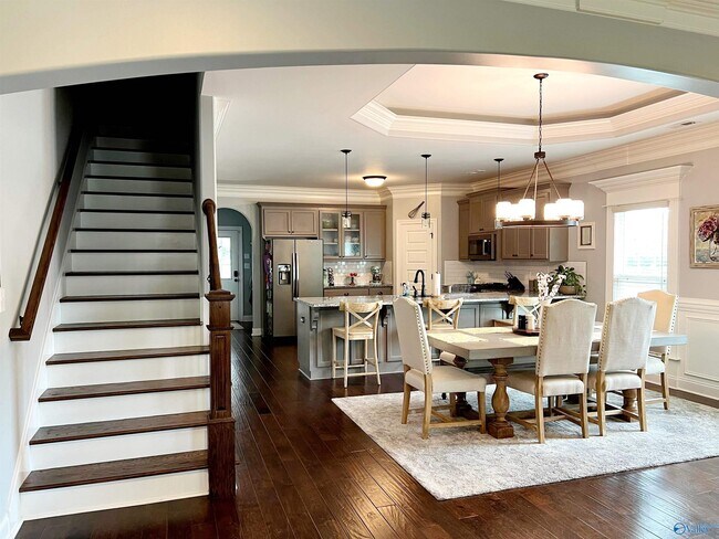 Photo - 2625 Mountain Stream Way SE