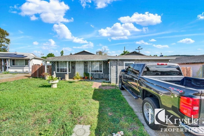 Photo - 714 Gateway Dr