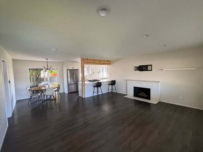 Photo - 4206 NE 131st Pl