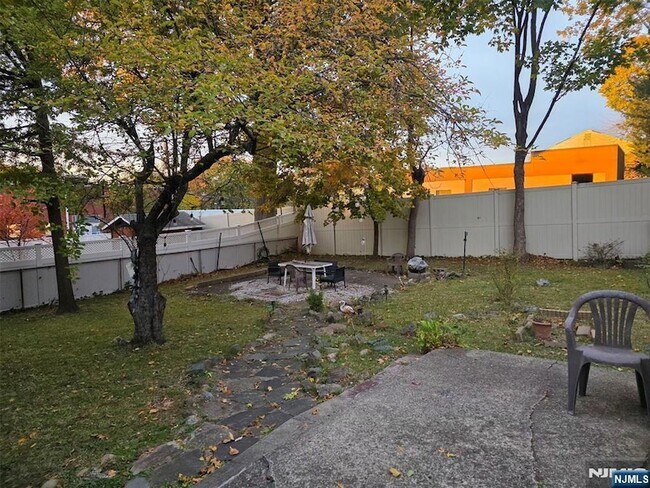 Photo - 27 West End Ave