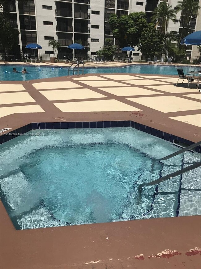 Photo - 16919 N Bay Rd Unit 909