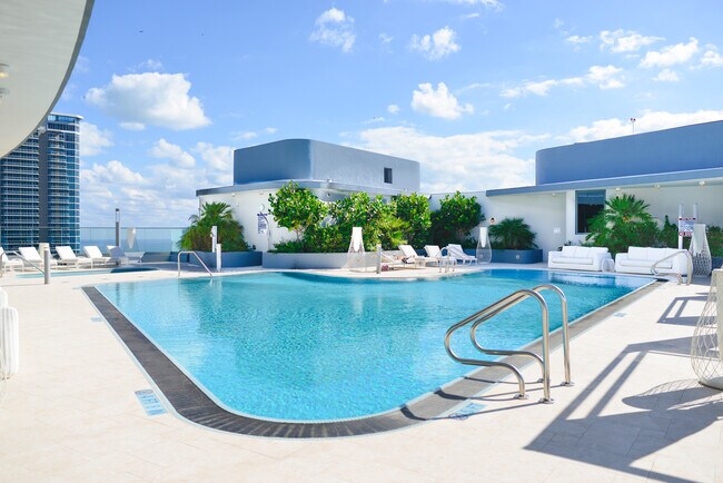 Photo - 1000 Brickell Plz Unit 3507