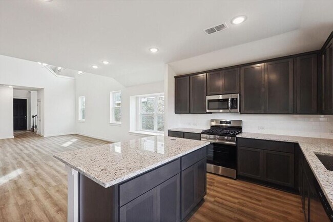 Photo - 514 Weller Rd