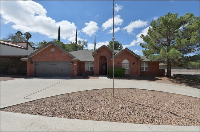 Building Photo - Coming Soon!