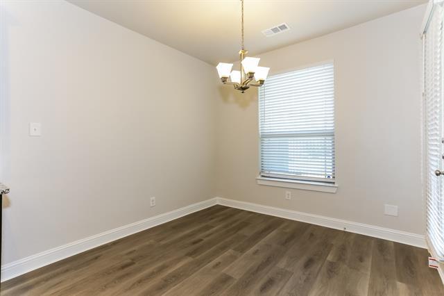 Photo - 1007 Brook Forest Ln