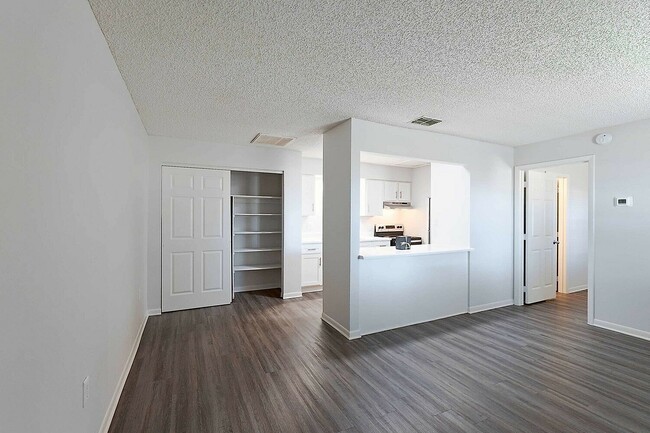 APT3_4971_Web_Final - Topaz Retreat