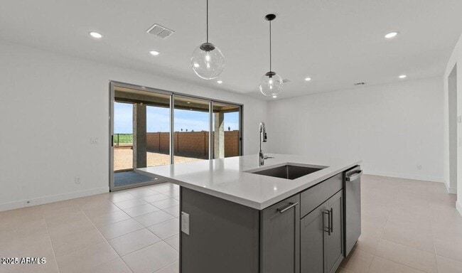 Photo - 8018 W Griswold Rd