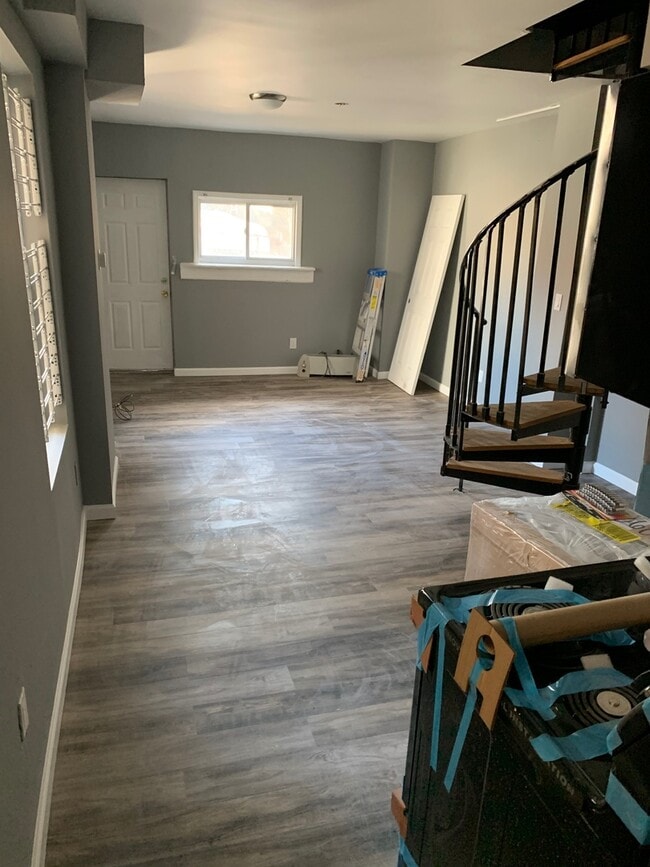 Photo - 639 N 12th St Unit Apt 1R