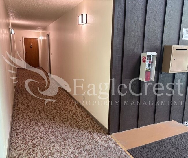 Photo - Convenient 3 Bedroom 2 Bathroom Condo Living With POOL Access Unit M-1