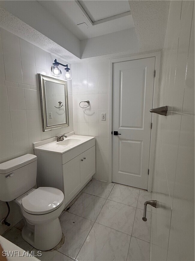 Photo - 3318 Del Prado Blvd S