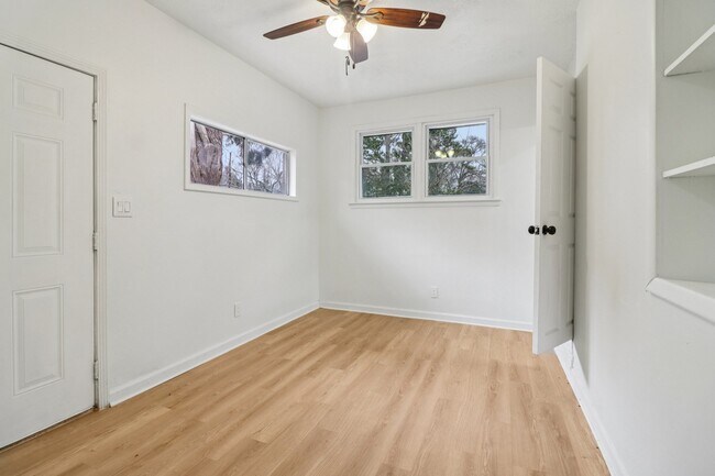 Photo - 3159 Bobolink Dr