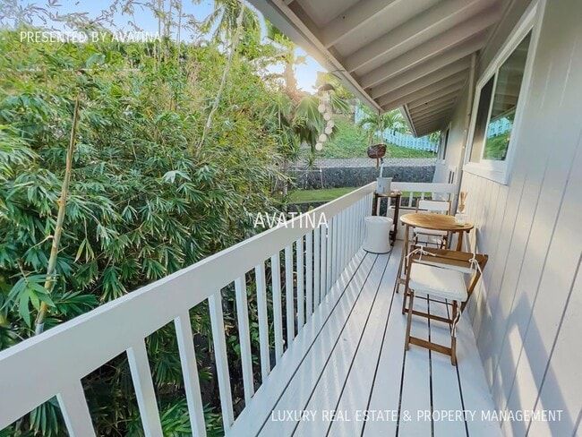 1389 Nanialii St