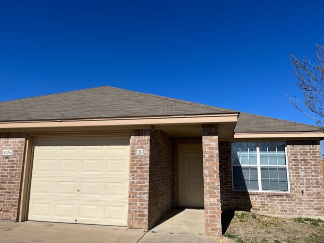 Building Photo - 4106 Wine Cup Rd Unit B Rental