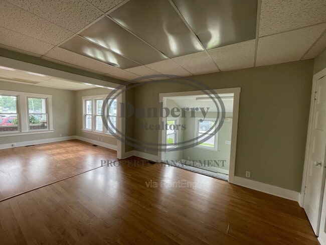Photo - 931 Tiffin Ave