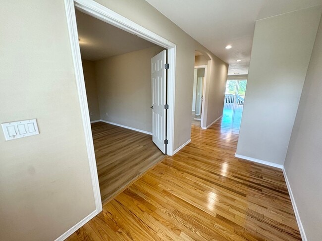 Photo - Spacious rambler 2 beds plus den