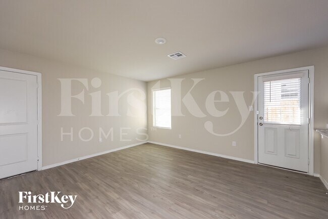 Photo - 6443 Pickaxe Way