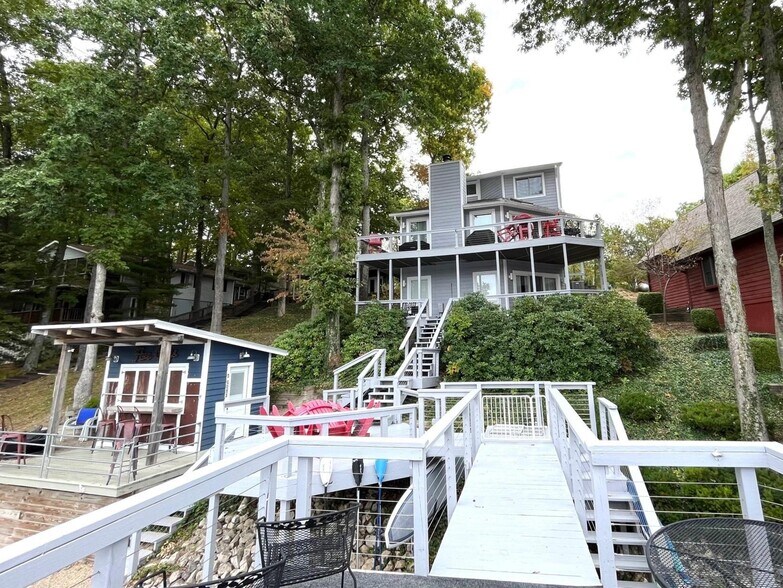 6638 Gopher Dr - House for Rent in Nineveh, IN | ForRent.com